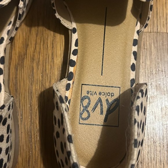NWOT DV8 by Dolce Vita Spotted Leopard Cut-Out Flats - Women’s Size 7.5 - Picture 6 of 6
